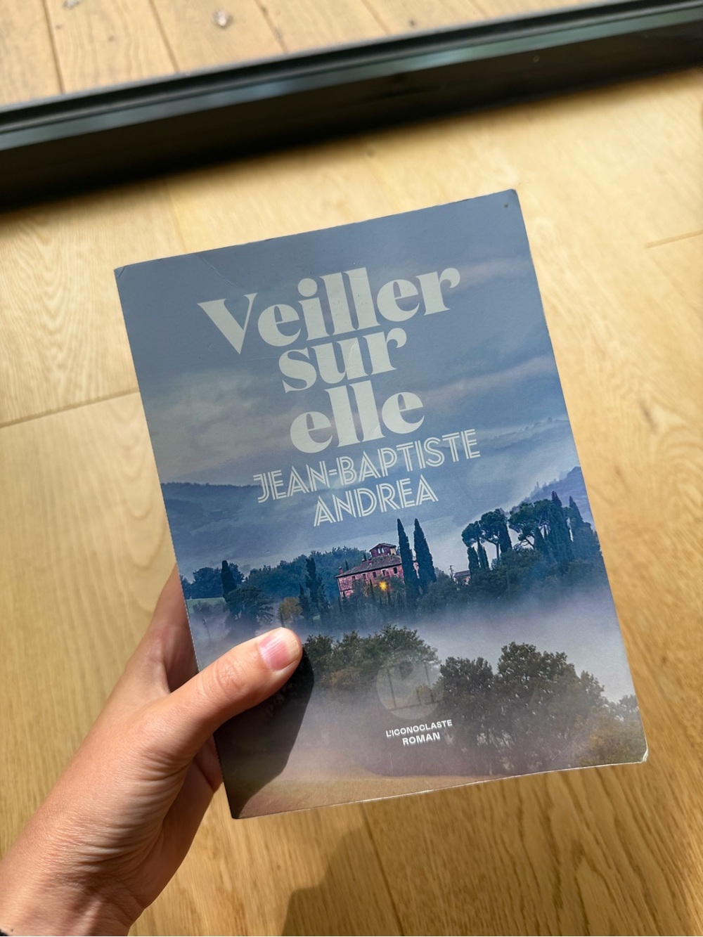 Livre Veiller sur elle par Jean-Baptiste Andrea